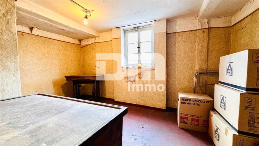 (R)eserviert!Gepflegtes Einfamilienhaus mit 2 Nebengebäuden und Garten - DG Ausbaureserve Teil 2